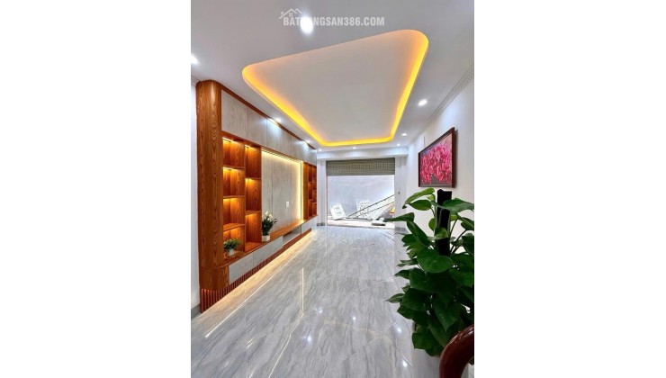 NHỈNH 8 TỶ SỞ HỮU MỚI XÂY THANG MÁY Ô TÔ GẦN PHƯỜNG ĐỊNH CÔNG, 32M2 X 6 TẦNG